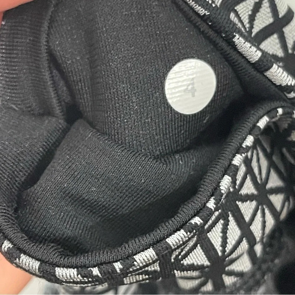 Lululemon Speed Wunder Tight Reflective Leggings Pant Luxtreme Sz 4 - Picture 8 of 8